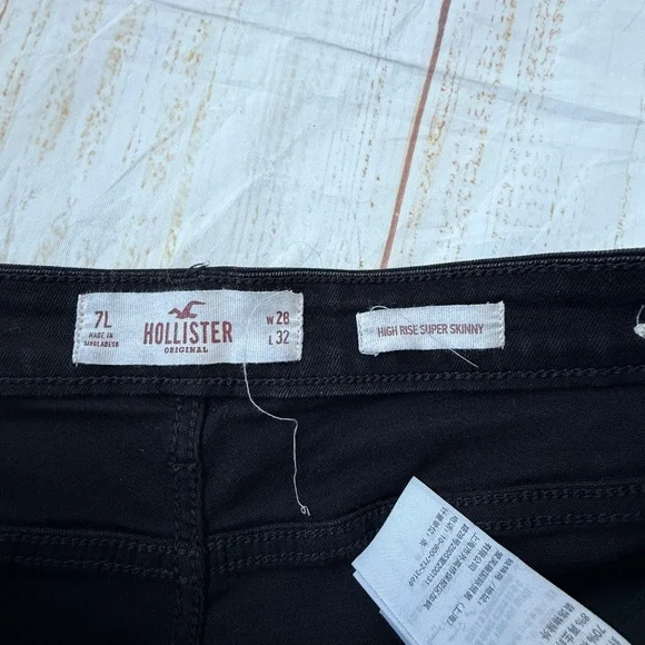 Hollister High Rise Skinny Jeans | Size 28 | Black | Stretch Denim - Picture 3 of 8